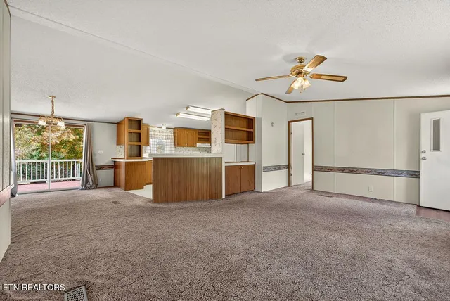 $329,900 | 500 Moonlight Trail, Sparta, TN 38583