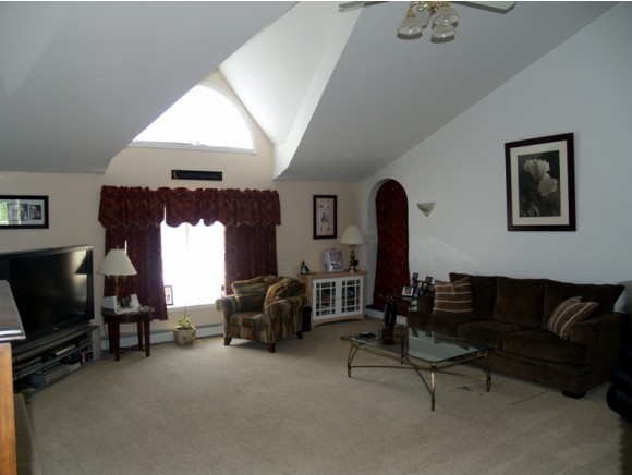 88 Birch Road Chester, NH 03036 - Photo 6 of 28