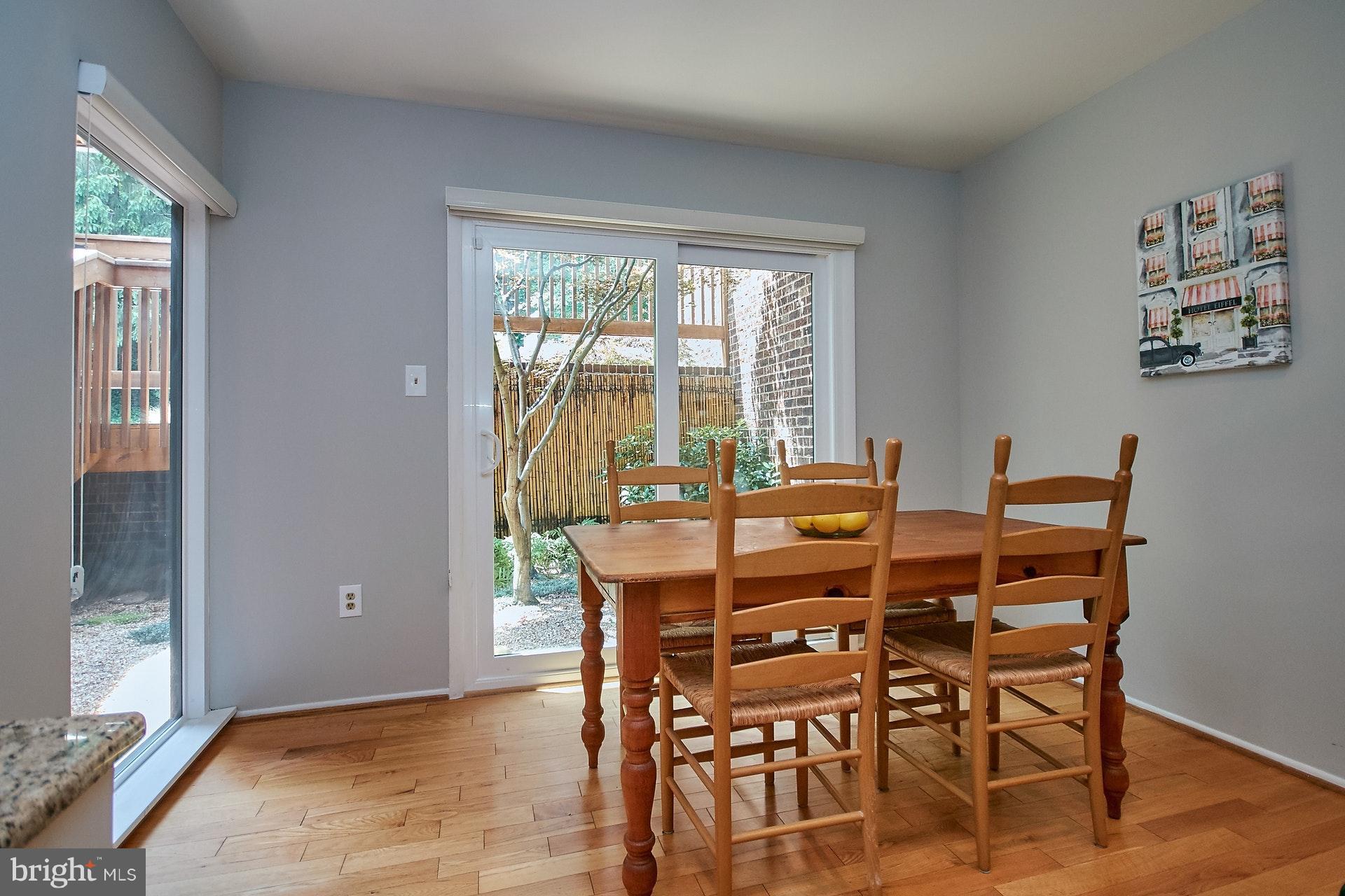 2131 Cabots Point Lane Reston, VA 20191 - Photo 14 of 29 Kitchen