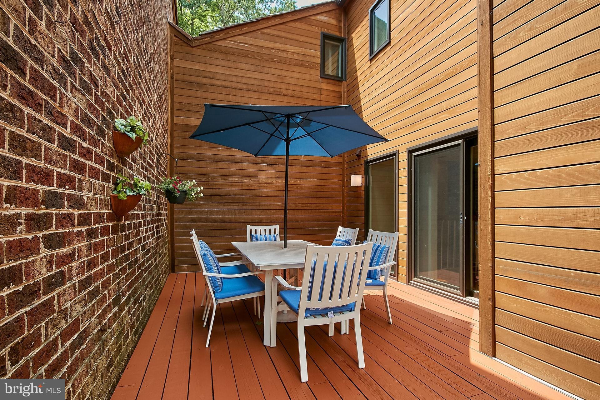 2131 Cabots Point Lane Reston, VA 20191 - Photo 23 of 29 Exterior (Rear)