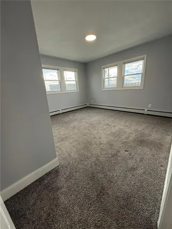 $2,075 | 61 Vale Street, Unit 6, Pawtucket, RI 02860