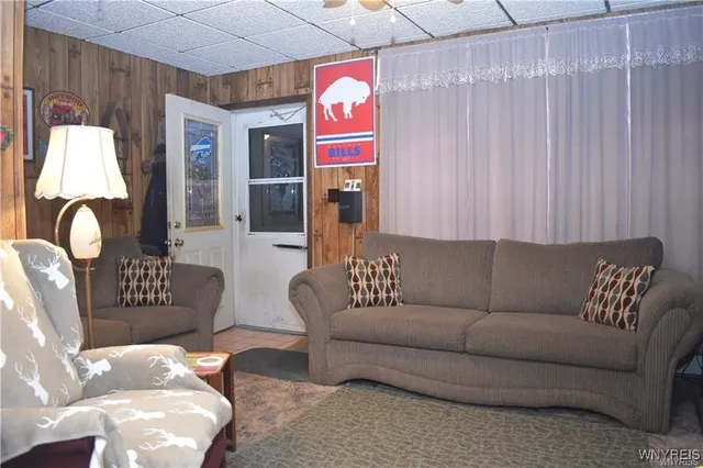 $74,900 | 3692 1st Street, Hamburg, NY 14219