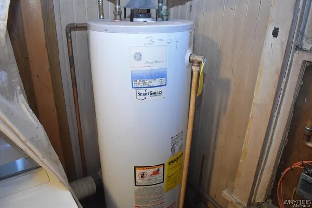 $74,900 | 3692 1st Street, Hamburg, NY 14219