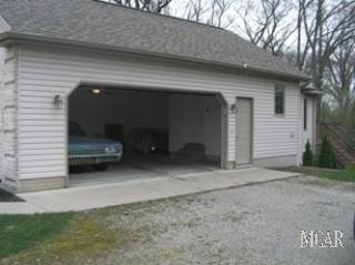 9918 Cemetery Road Erie, MI 48133 - Photo 20 of 20 Garage