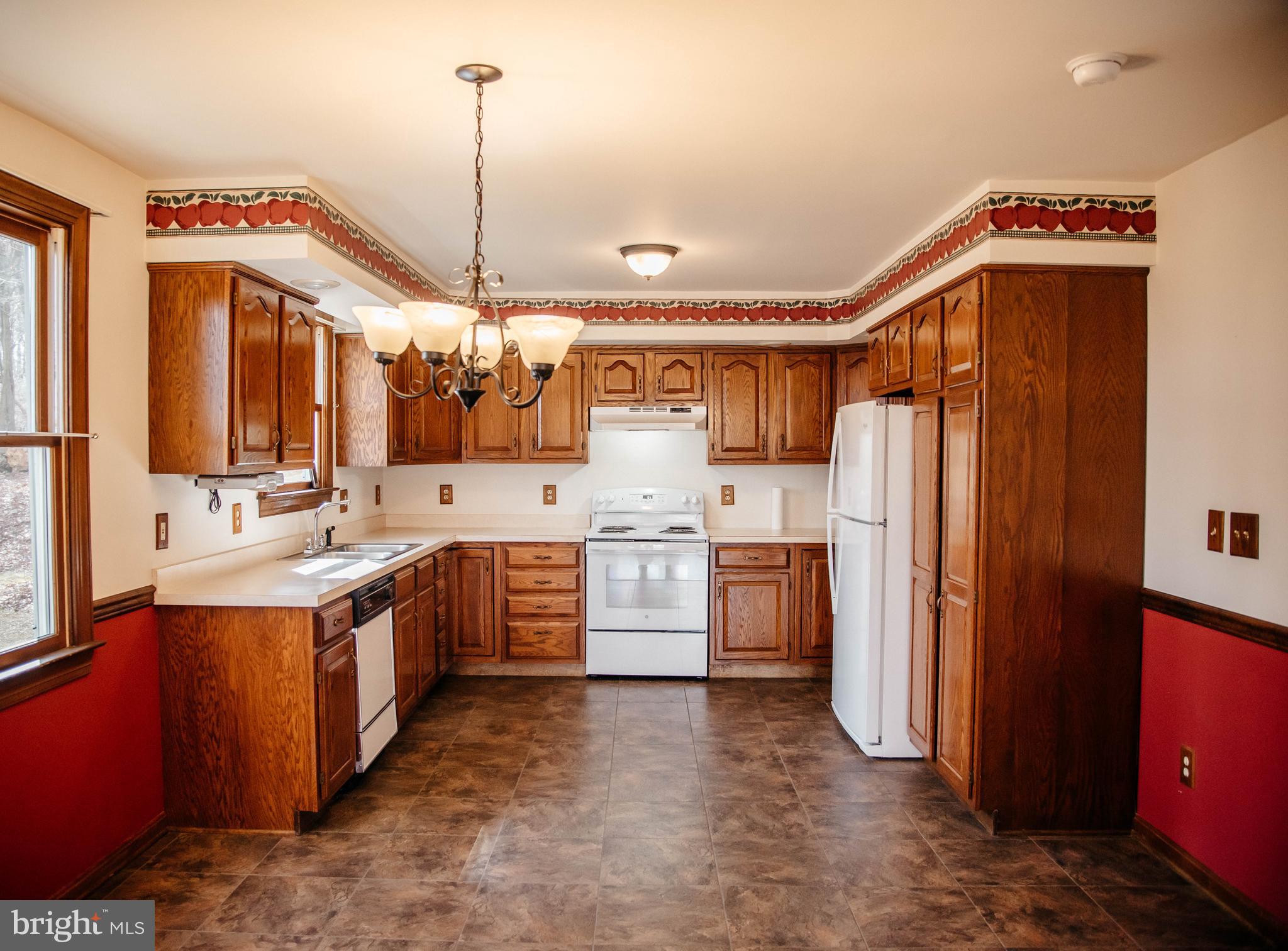 702 Deer Road Fawn Grove, PA 17321 - Photo 11 of 42 Spacious Eat-in Kitchen