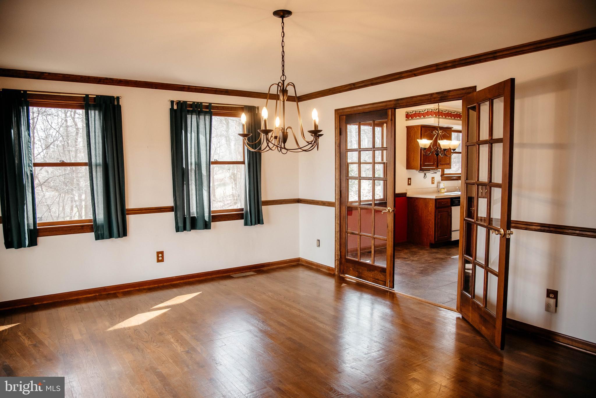 702 Deer Road Fawn Grove, PA 17321 - Photo 8 of 42 Dining Room