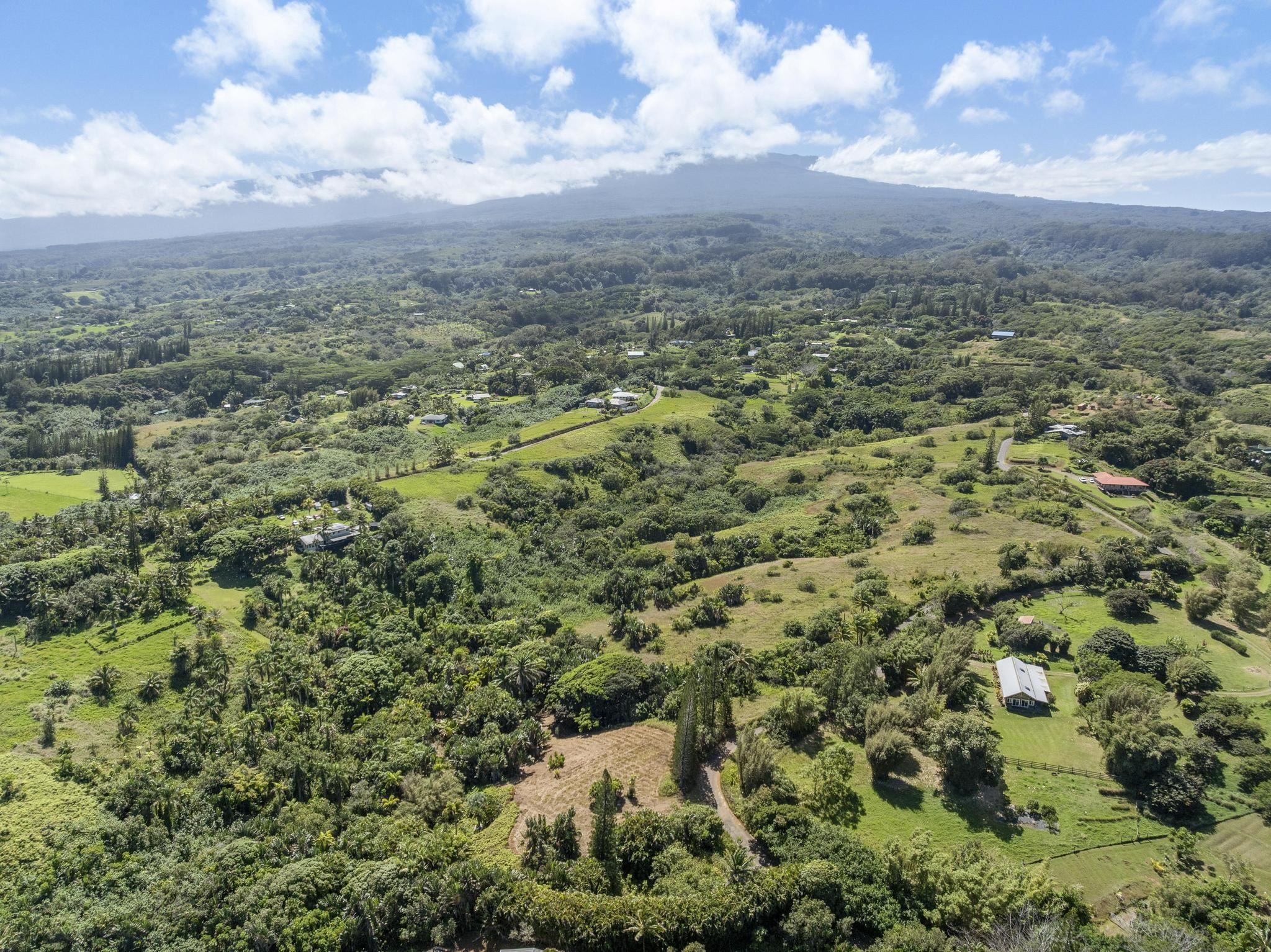 62 Hoolawa Road, Unit B Haiku, HI 96708 - Photo 26 of 36