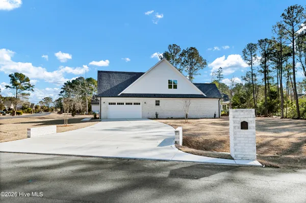 $675,000 | 101 Captains Lane, Sneads Ferry, NC 28460