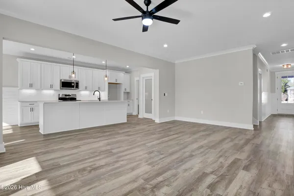 $675,000 | 101 Captains Lane, Sneads Ferry, NC 28460