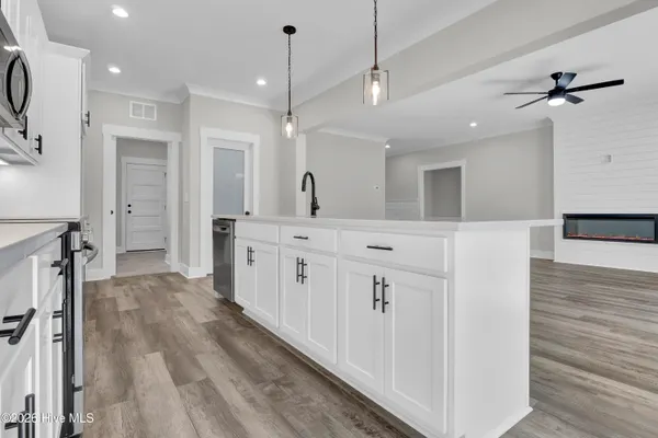 $675,000 | 101 Captains Lane, Sneads Ferry, NC 28460