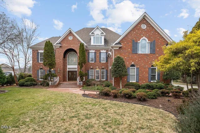 $2,400,000 | 105 Duckhead Point, Cary, NC 27518
