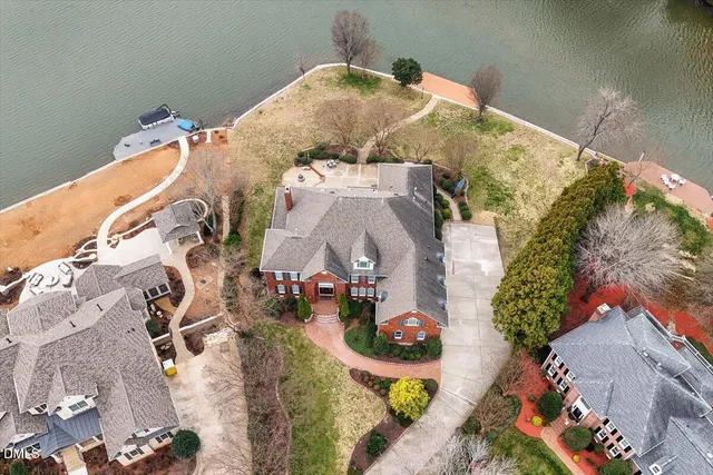 $2,400,000 | 105 Duckhead Point, Cary, NC 27518