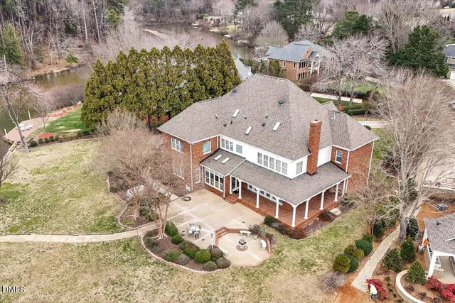 $2,400,000 | 105 Duckhead Point, Cary, NC 27518
