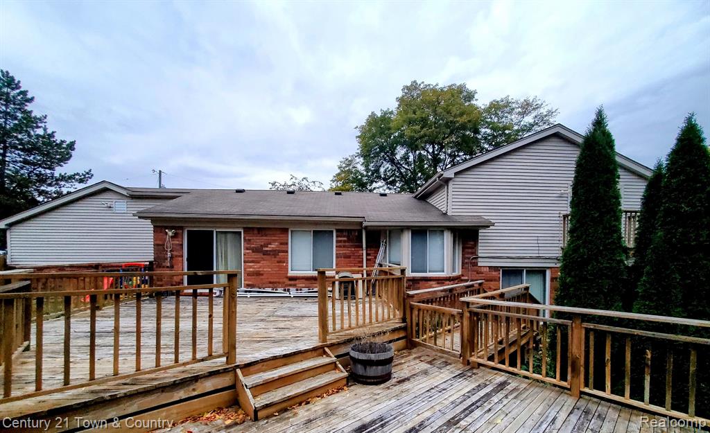 35741 Springvale Street Farmington Hills, MI 48331 - Photo 3 of 35