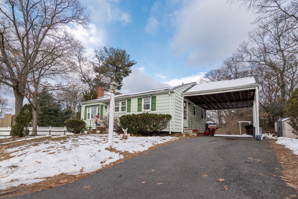 38 Old County Road Saugus, MA 01906 - Photo 1 of 18 Gallery Image 1