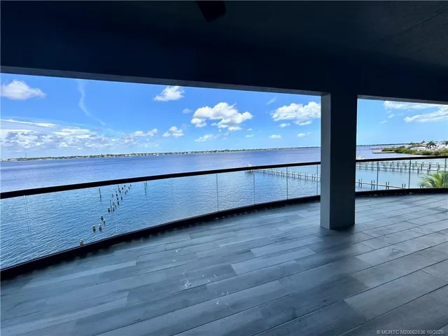 $5,500 | 411 Southeast Osceola Street, Unit 302, Stuart, FL 34994