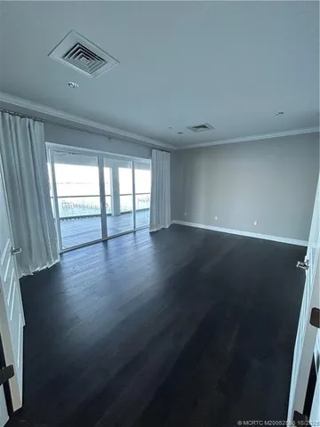 $5,500 | 411 Southeast Osceola Street, Unit 302, Stuart, FL 34994