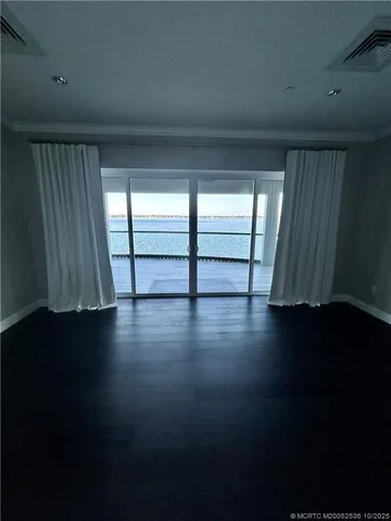 $5,500 | 411 Southeast Osceola Street, Unit 302, Stuart, FL 34994