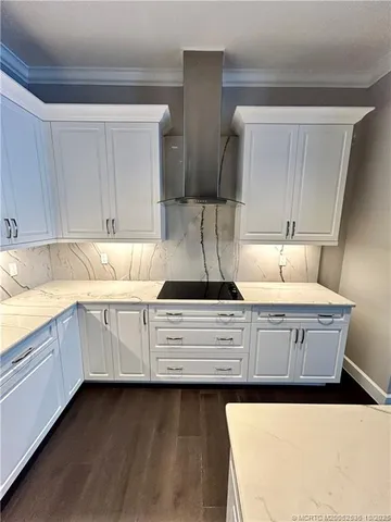 $5,500 | 411 Southeast Osceola Street, Unit 302, Stuart, FL 34994