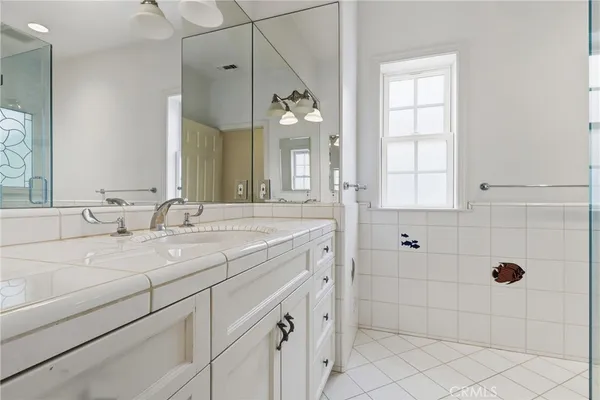 $16,250 | 500 3rd Street, Manhattan Beach, CA 90266