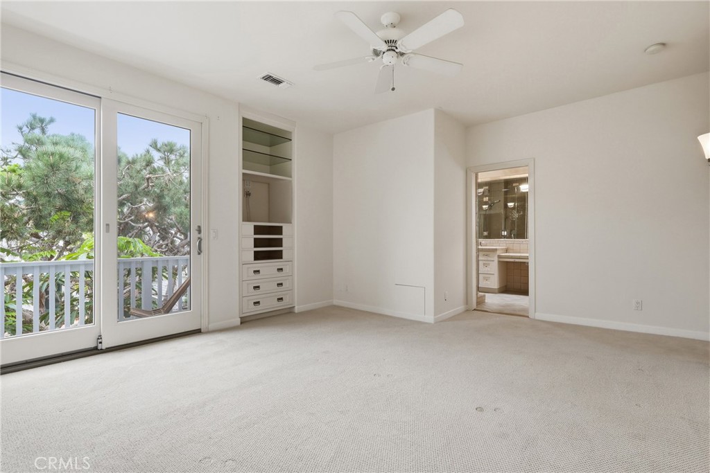 500 3rd Street Manhattan Beach, CA 90266 - Photo 10 of 24 One of many spacious bedrooms upstairs