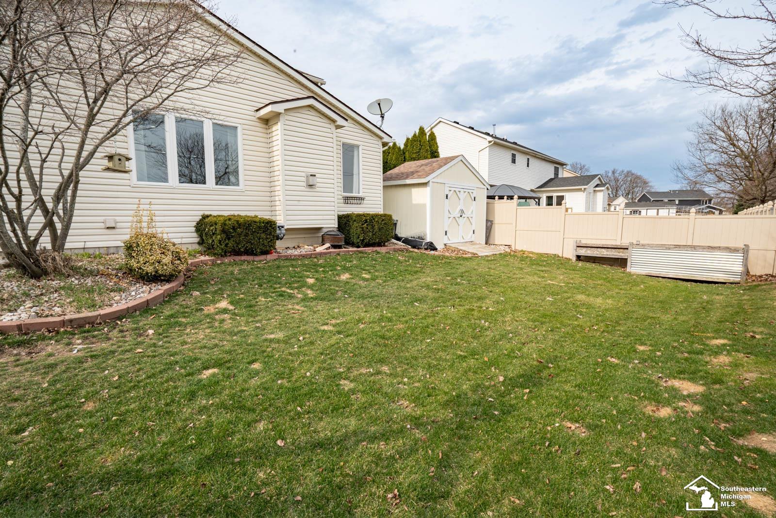 835 Golf Ridge Circle Dundee, MI 48131 - Photo 44 of 48