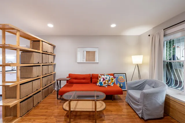 $2,200 | 72 Henry Street, Unit 3AGARDEN, Jersey City, NJ 07306