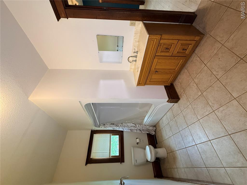 207 North Walnut Street Chesterfield, IL 62630 - Photo 17 of 33