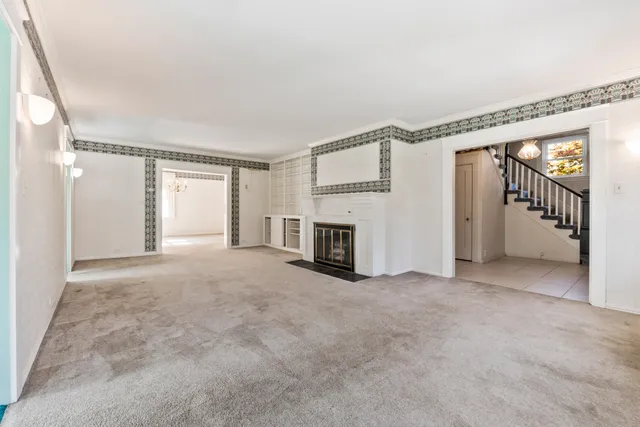 $400,000 | 14 Nelke Place, Lewiston, ME 04240