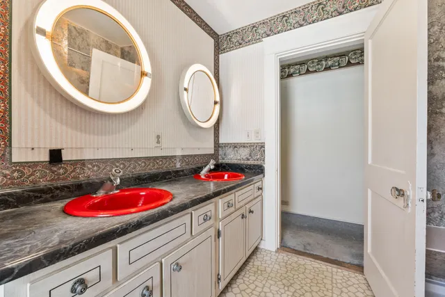 $400,000 | 14 Nelke Place, Lewiston, ME 04240