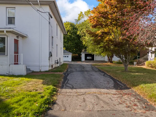 $400,000 | 14 Nelke Place, Lewiston, ME 04240