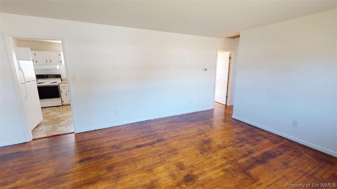 5105 Hazelwood Road Hampton, VA 23605 - Photo 7 of 49 Gallery Image 7