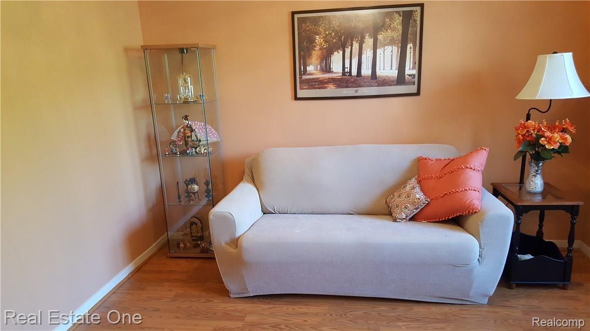 41797 Primrose Drive, Unit 253 Novi, MI 48377 - Photo 9 of 45 20160522_165554.jpg