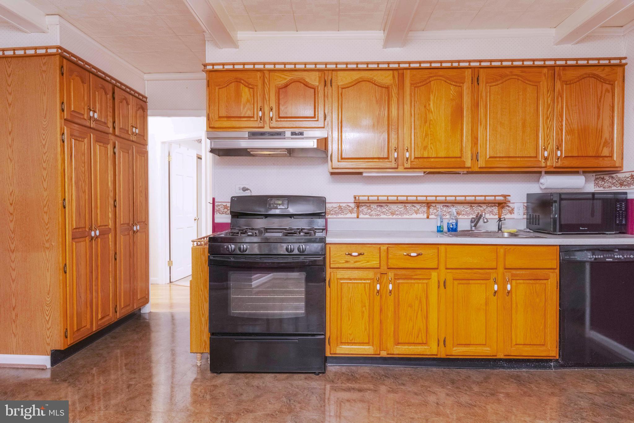 7602 Spruce Road Dundalk, MD 21222 - Photo 12 of 29 Kitchen
