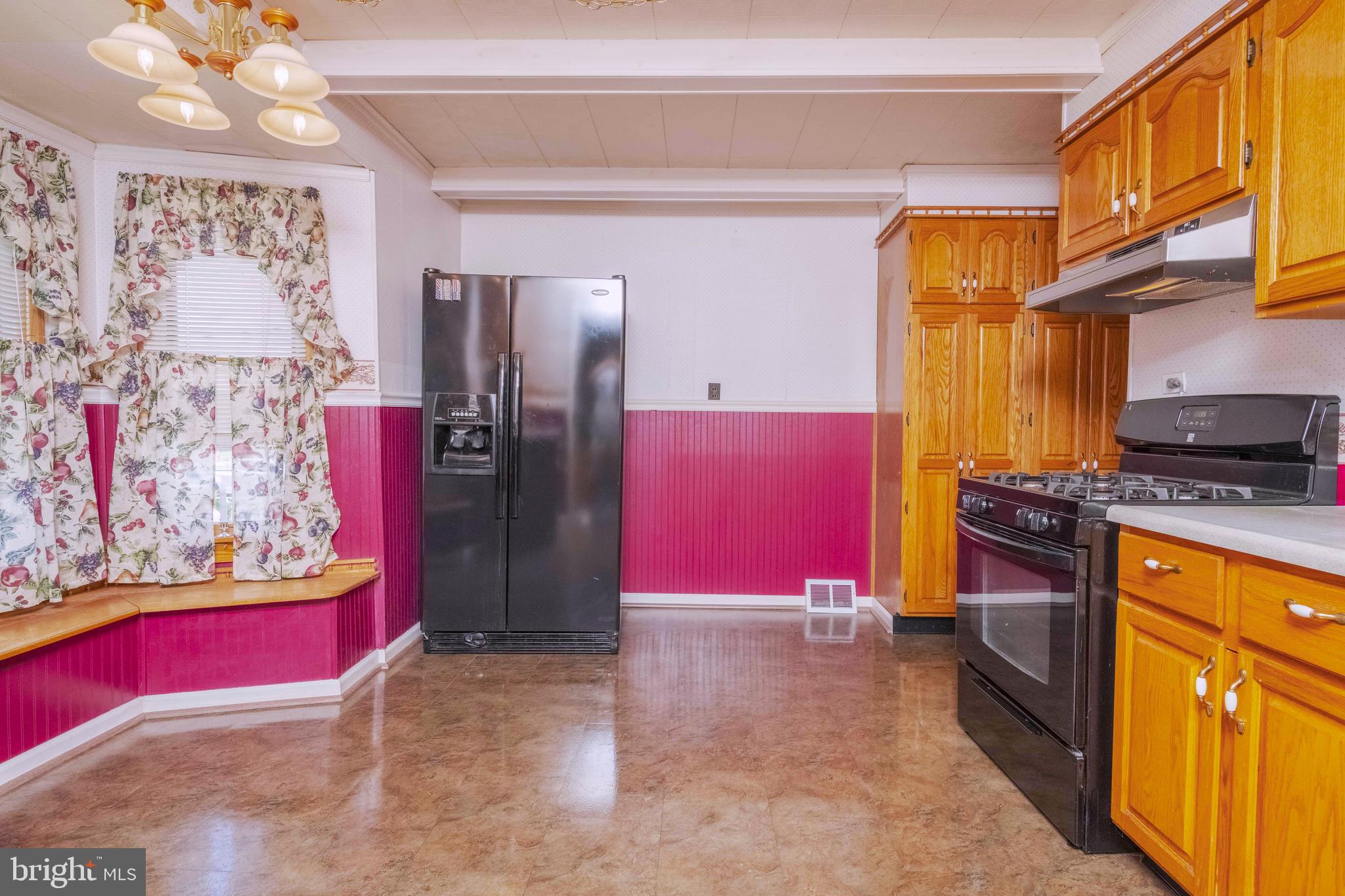 7602 Spruce Road Dundalk, MD 21222 - Photo 13 of 29 Kitchen