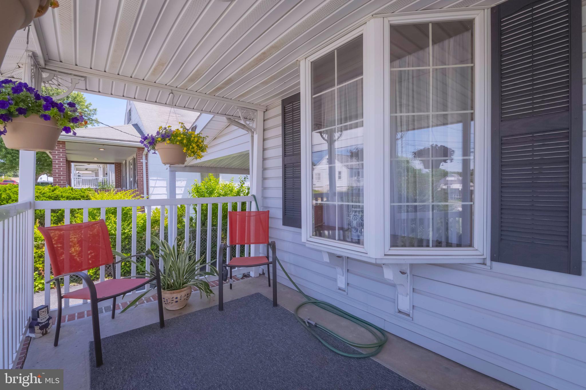 7602 Spruce Road Dundalk, MD 21222 - Photo 3 of 29 Covered Porch