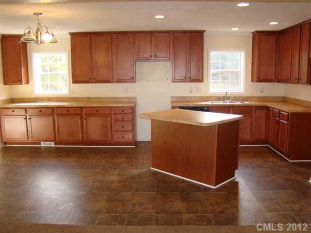 1409 Potter Road Lancaster, SC 29720 - Photo 2 of 9