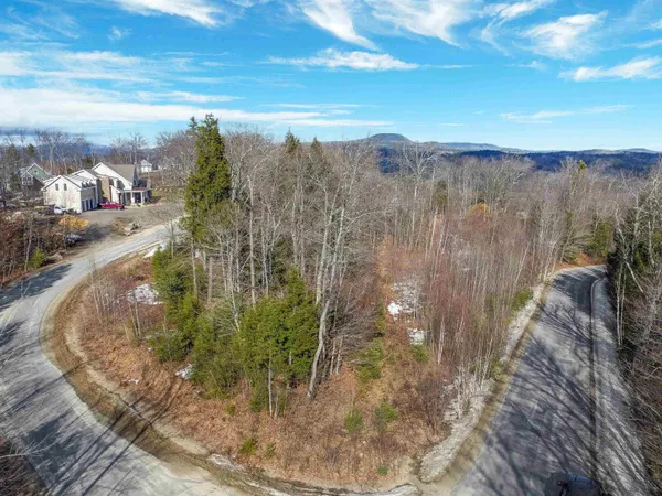 $189,900 | 25 Ski Lift Lane, Unit 25, Plymouth, NH 03264