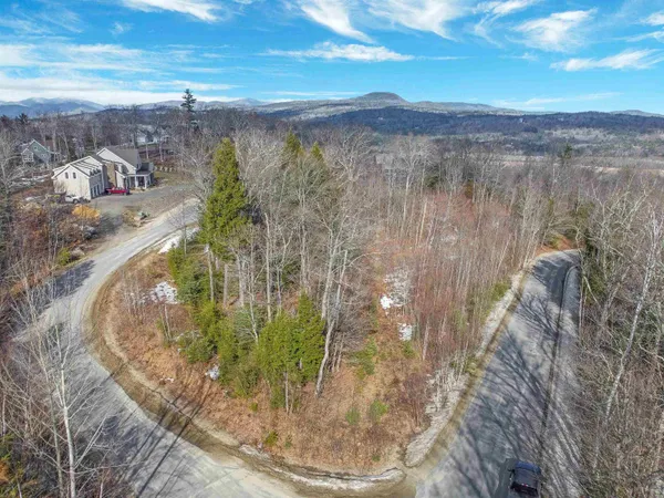 $189,900 | 25 Ski Lift Lane, Unit 25, Plymouth, NH 03264