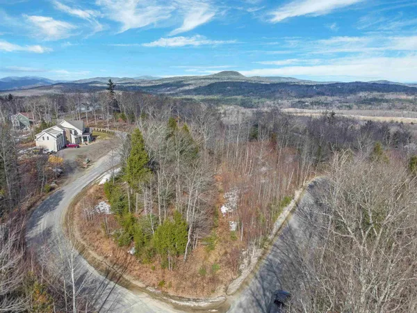 $189,900 | 25 Ski Lift Lane, Unit 25, Plymouth, NH 03264