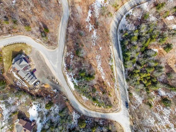 $189,900 | 25 Ski Lift Lane, Unit 25, Plymouth, NH 03264