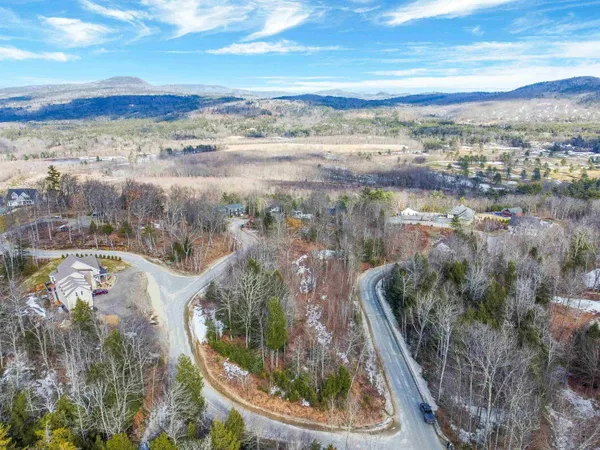 $189,900 | 25 Ski Lift Lane, Unit 25, Plymouth, NH 03264
