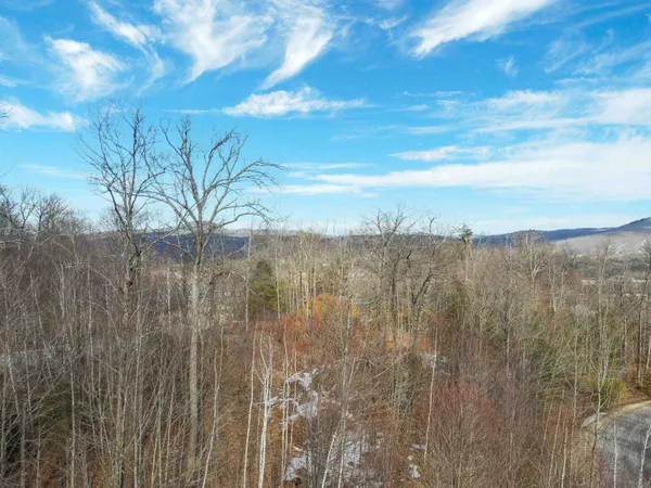 $189,900 | 25 Ski Lift Lane, Unit 25, Plymouth, NH 03264