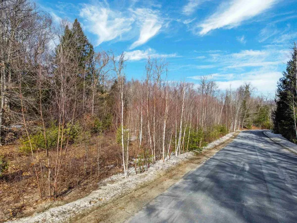 $189,900 | 25 Ski Lift Lane, Unit 25, Plymouth, NH 03264