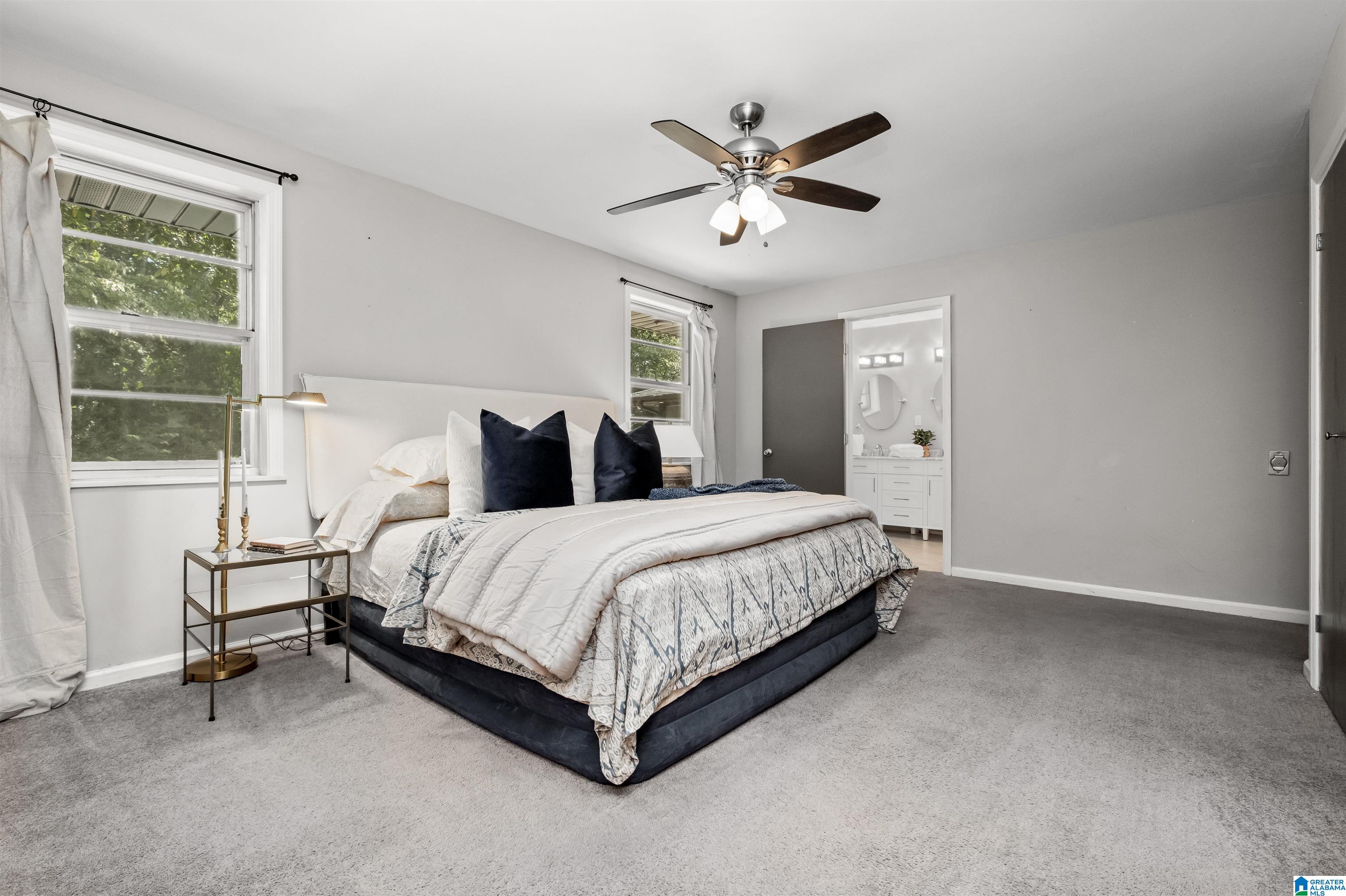 905 Ridgewood Circle Birmingham, AL 35235 - Photo 15 of 38
