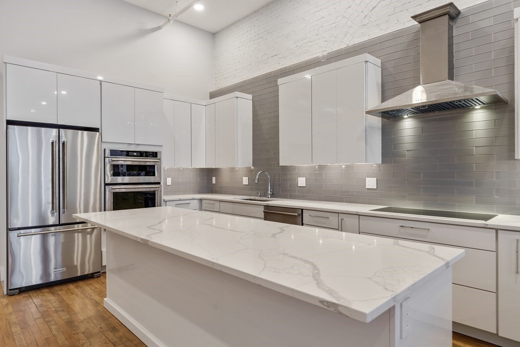 80 Summer Street, Unit 2 Boston, MA 02110 - Photo 8 of 35