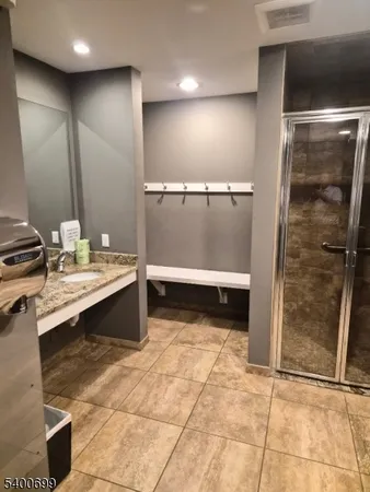 $3,600 | 47 Eton Court, Bedminster, NJ 07921