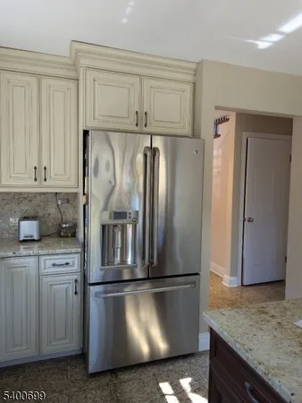 $3,600 | 47 Eton Court, Bedminster, NJ 07921