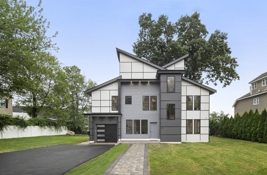 26 Pinewood Road Lynnfield, MA 01940 - Photo 2 of 36 Gallery Image 2