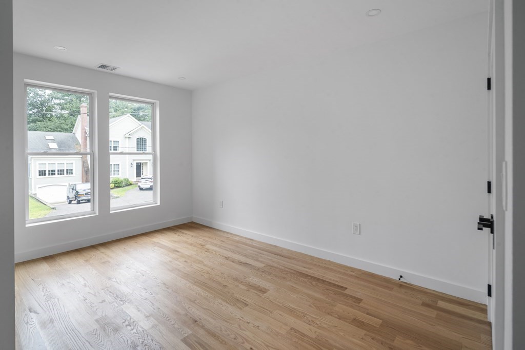 26 Pinewood Road Lynnfield, MA 01940 - Photo 23 of 36 Gallery Image 23